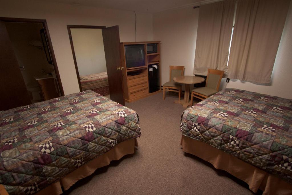 Falls Motel 톰슨 폴 객실 사진