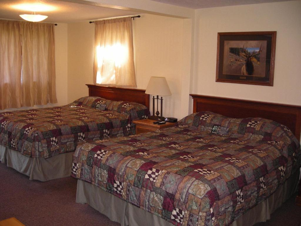 Falls Motel 톰슨 폴 객실 사진