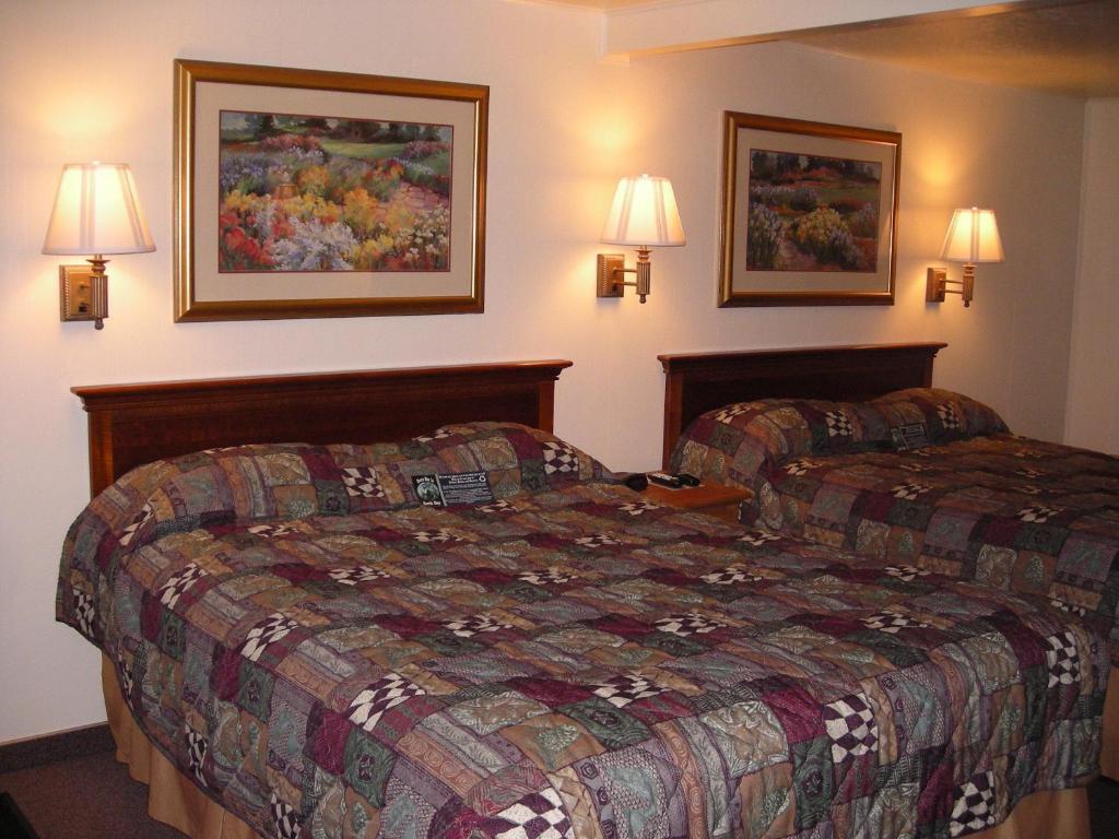 Falls Motel 톰슨 폴 객실 사진